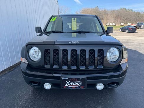 Used 2016 Jeep Patriot Sport w/ Power Value Group AWD/4WD image 2