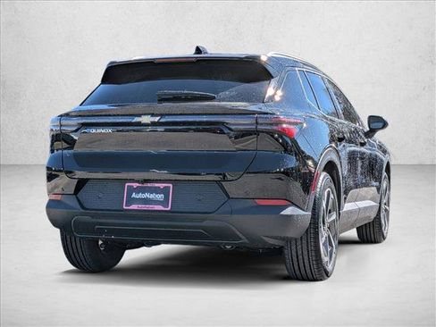 New 2026 Chevrolet Equinox EV LT image 5