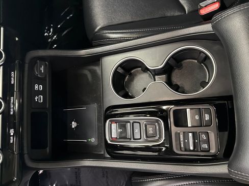 Used 2023 Honda Pilot Touring image 33