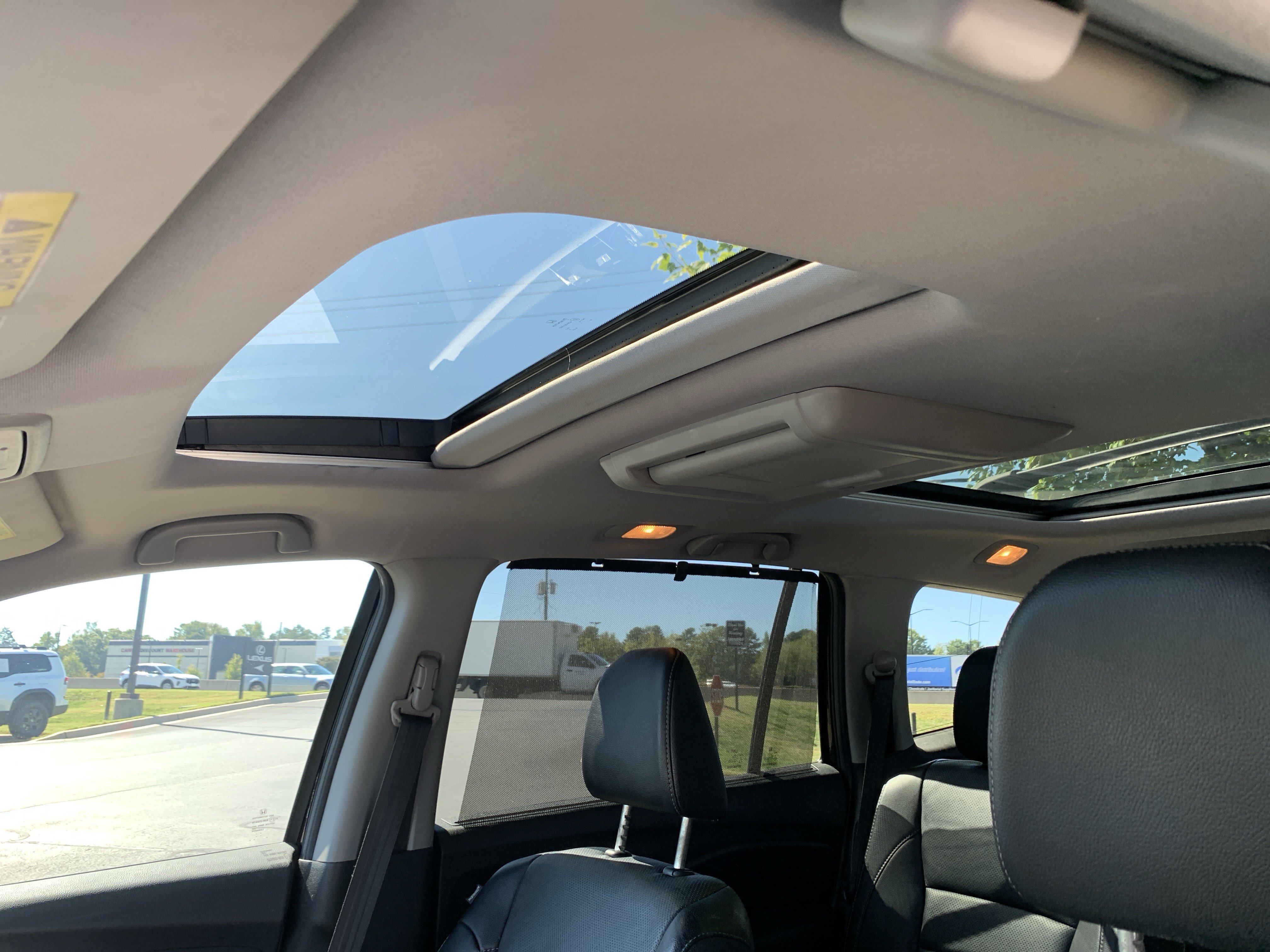 Used 2016 Honda Pilot Elite image 28