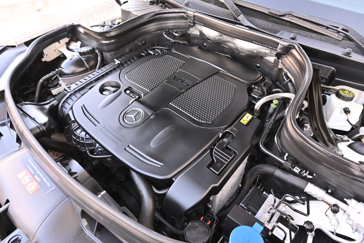 Used 2015 Mercedes-Benz GLK 350 2WD image 44