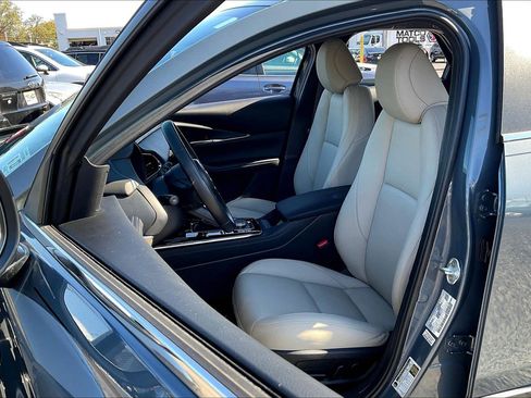 Used 2022 MAZDA CX-30 AWD 2.5 Turbo S image 8