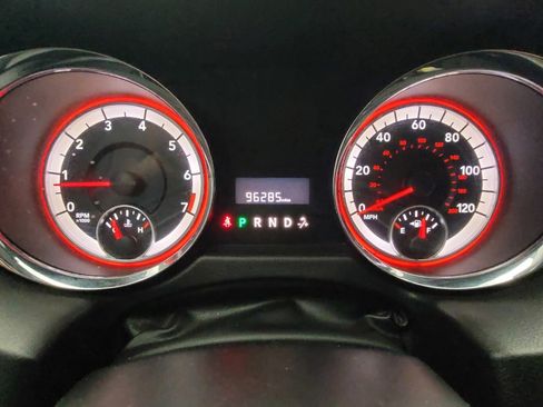 Used 2019 Dodge Grand Caravan SE image 23