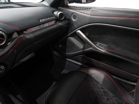 Used 2015 Ferrari F12 Berlinetta image 13