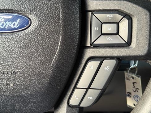 Used 2016 Ford F150 XLT image 34