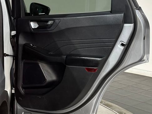 Used 2022 Ford Escape SE w/ Cold Weather Package FWD image 50