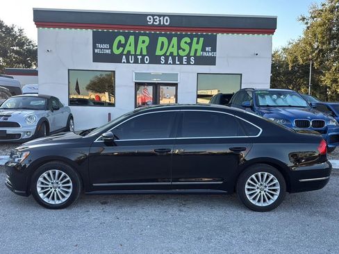 Used 2016 Volkswagen Passat 1.8T SE image 1