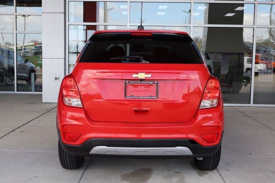 Used 2020 Chevrolet Trax LS w/ Tint and Cruise Package FWD image 7