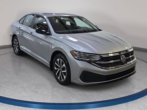 Used 2023 Volkswagen Jetta S FWD image 4