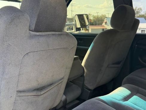 Used 2007 GMC Sierra 2500 SL w/ Heavy-Duty Power Package image 19