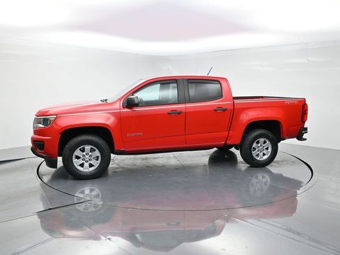 Used 2020 Chevrolet Colorado W/T w/ WT Convenience Package AWD/4WD image 3