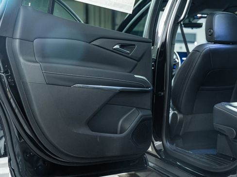 New 2026 Chevrolet Traverse LT w/ Sun and Wheel Package image 38