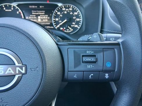 Used 2023 Nissan Rogue SV image 12