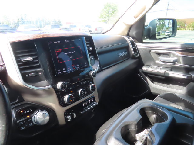 Used 2019 RAM 1500 Laramie AWD/4WD image 39