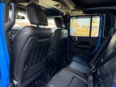 Used 2021 Jeep Gladiator Rubicon w/ LED Lighting Group image 11