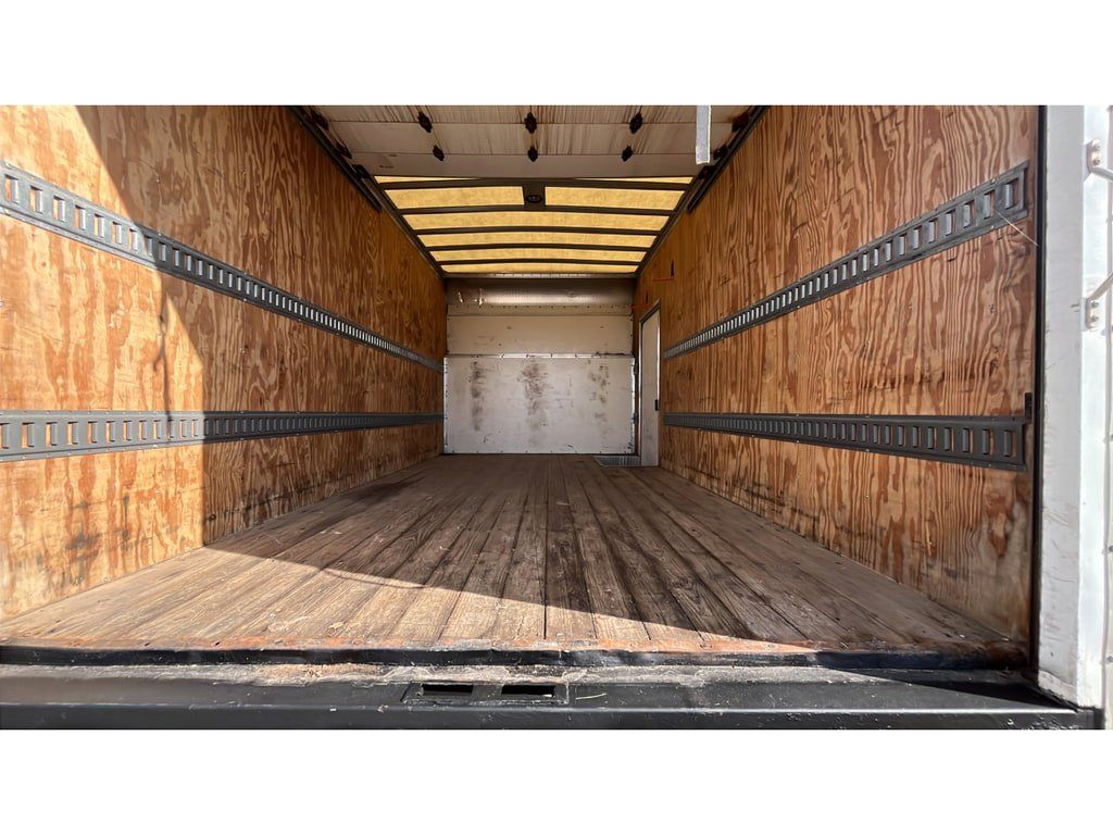 Used 2015 Ford E-350 and Econoline 350 Super Duty RWD image 16
