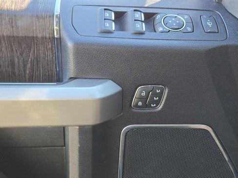 Used 2021 Ford F350 Lariat image 17