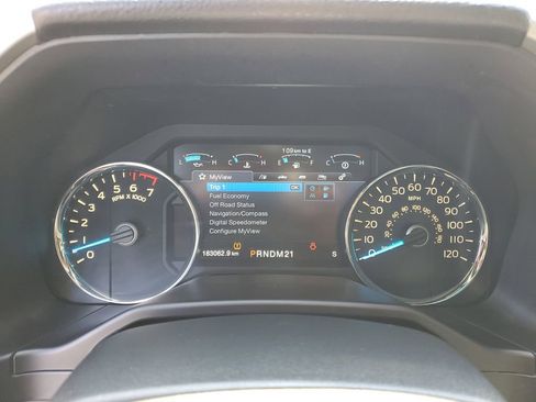 Used 2016 Ford F150 Lariat w/ Equipment Group 501A Mid image 15