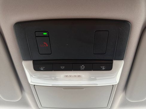 Used 2024 Mitsubishi Outlander SE image 26