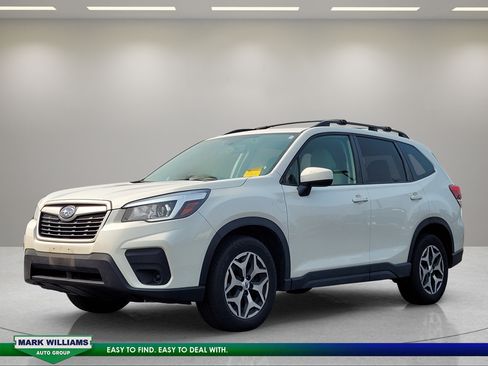 Used 2019 Subaru Forester Premium AWD/4WD image 8