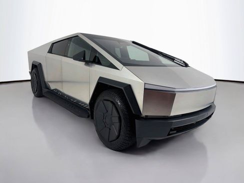 Used 2024 Tesla Cybertruck AWD Crew Cab image 28