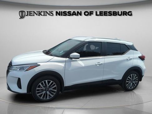 Certified 2023 Nissan Kicks SV FWD image 13