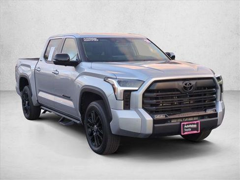 Used 2024 Toyota Tundra Limited image 3