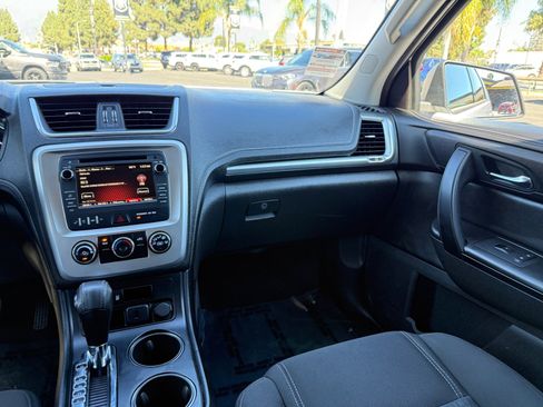 Used 2016 GMC Acadia SLE image 25