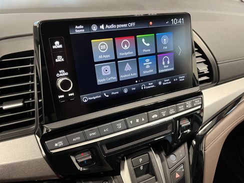 New 2026 Honda Odyssey Touring image 24