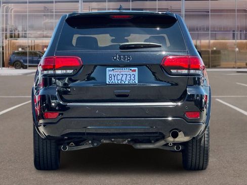 Used 2021 Jeep Grand Cherokee Laredo X AWD/4WD image 5