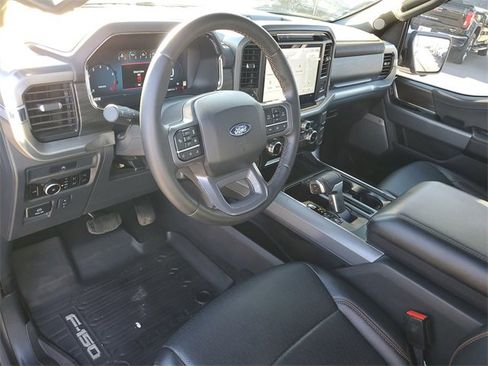 Used 2025 Ford F150 Lariat w/ Equipment Group 501A Mid image 6