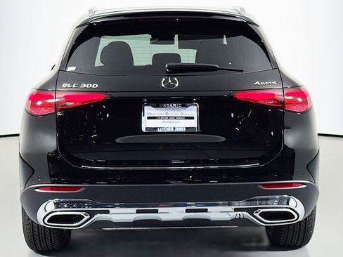 New 2026 Mercedes-Benz GLC 300 4MATIC image 3
