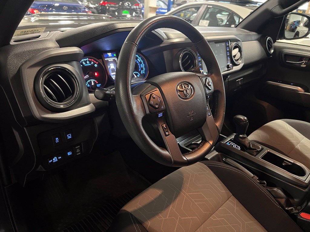 Certified 2023 Toyota Tacoma TRD Sport w/ Advanced Technology Package AWD/4WD image 14