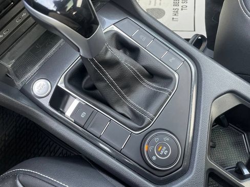 Used 2024 Volkswagen Tiguan SE R-Line AWD/4WD image 28