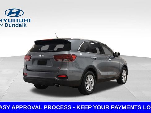 Used 2020 Kia Sorento LX image 2