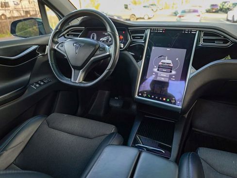 Used 2017 Tesla Model X 100D AWD/4WD image 39