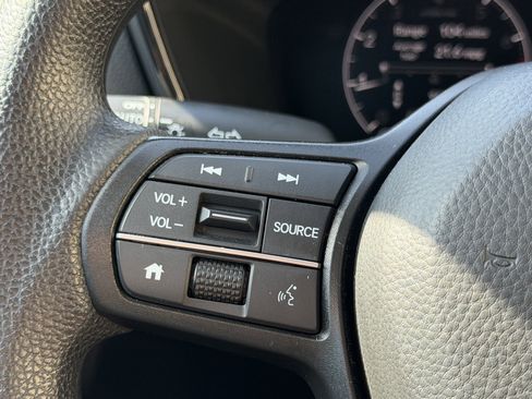 Used 2025 Honda CR-V LX image 25