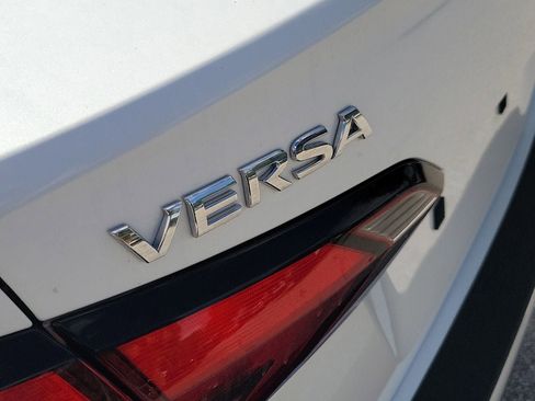 Used 2025 Nissan Versa SV FWD image 6