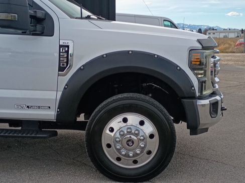 Used 2022 Ford F550 4x4 Crew Cab Super Duty w/ XLT Value Package image 4
