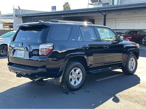 Used 2019 Toyota 4Runner SR5 image 6