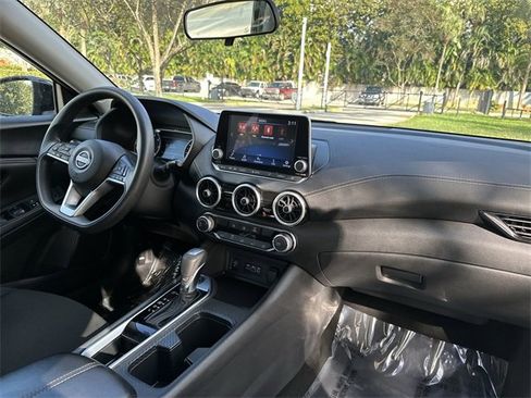 Used 2024 Nissan Sentra SV image 29
