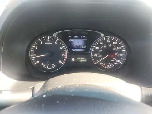 Used 2015 Nissan Pathfinder SL w/ SL Tech Package AWD/4WD image 16