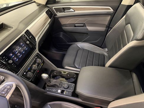 Used 2021 Volkswagen Atlas SEL Premium AWD/4WD image 39