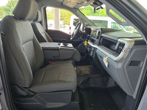 New 2025 Ford F350 XL w/ XL Chrome Package AWD/4WD image 9