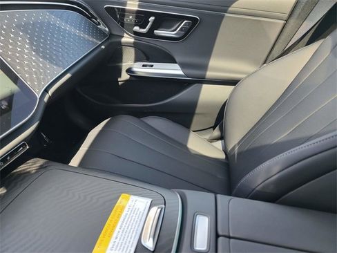 Certified 2025 Mercedes-Benz E 350 4MATIC Sedan image 13