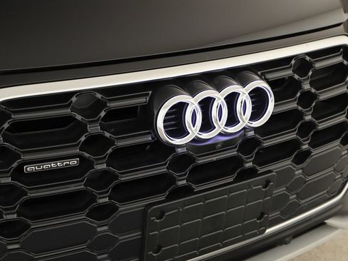 Certified 2023 Audi Q5 2.0T Premium Plus w/ Premium Plus Package AWD/4WD image 36