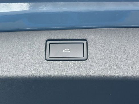 New 2026 Volkswagen Tiguan SE image 20