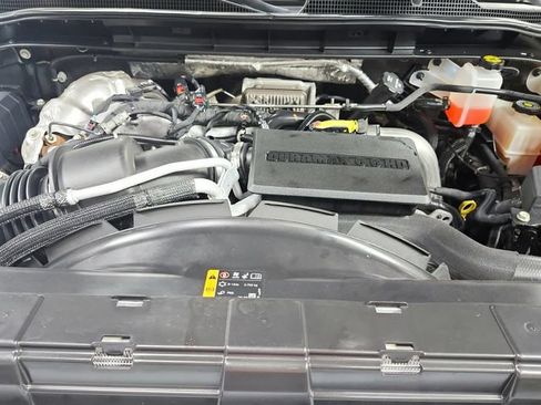 Used 2023 Chevrolet Silverado 2500 LT w/ Convenience Package AWD/4WD image 18