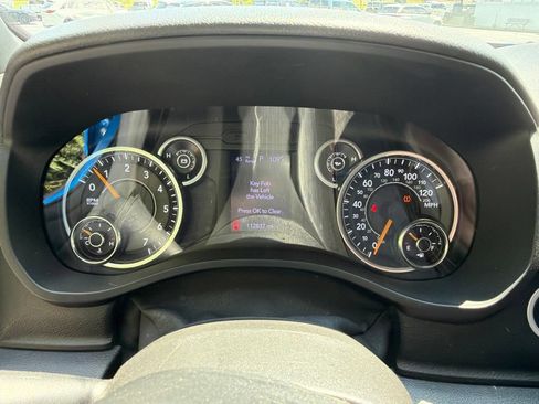 Used 2021 RAM 1500 Big Horn AWD/4WD image 14