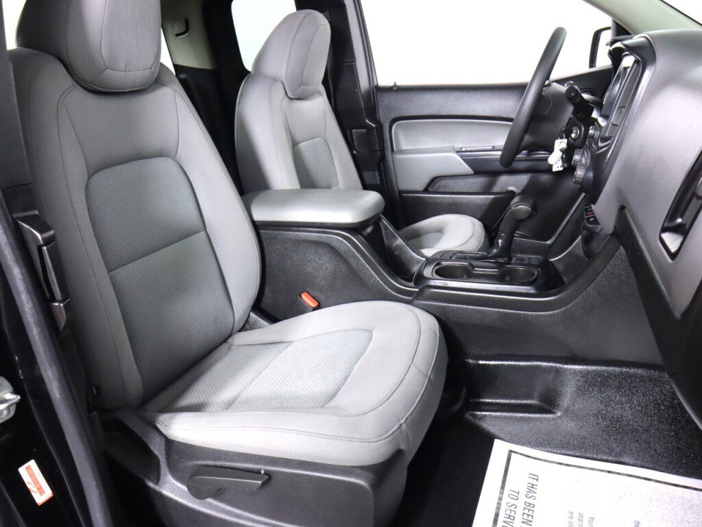 Used 2018 Chevrolet Colorado W/T RWD image 26